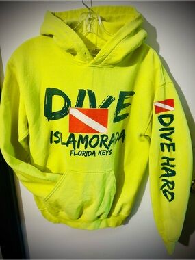 Dive Hard NeonYellow